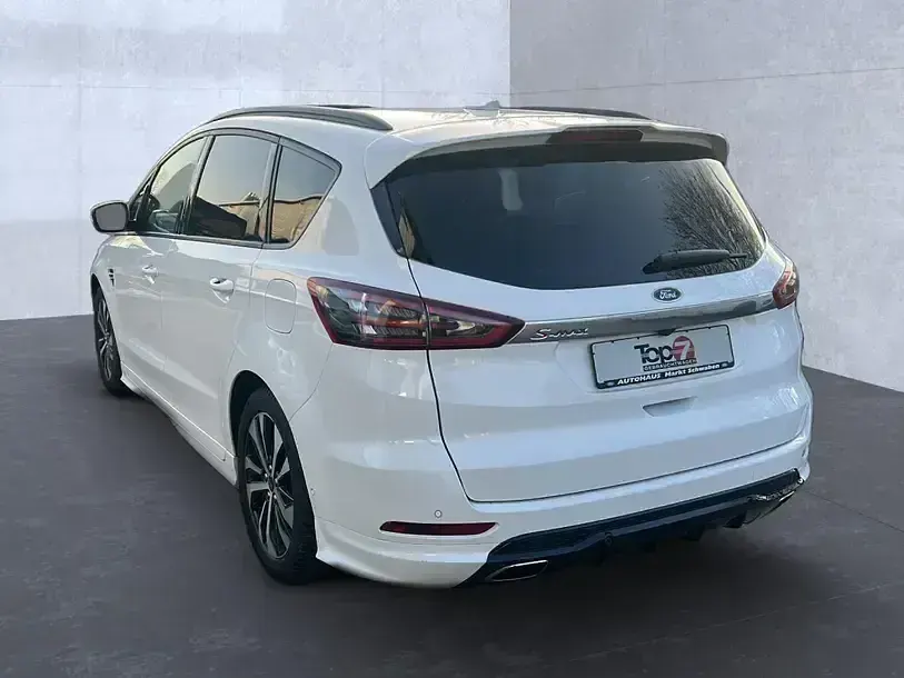 Używany Ford S-MAX ST-Line 241 KM (177 kW) 2019 Biały Minivan
