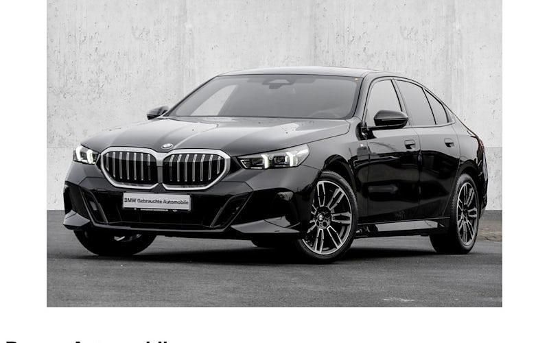Gebraucht BMW 520 M Sport 208 PS (152 kW) 2025 Schwarz Limousine