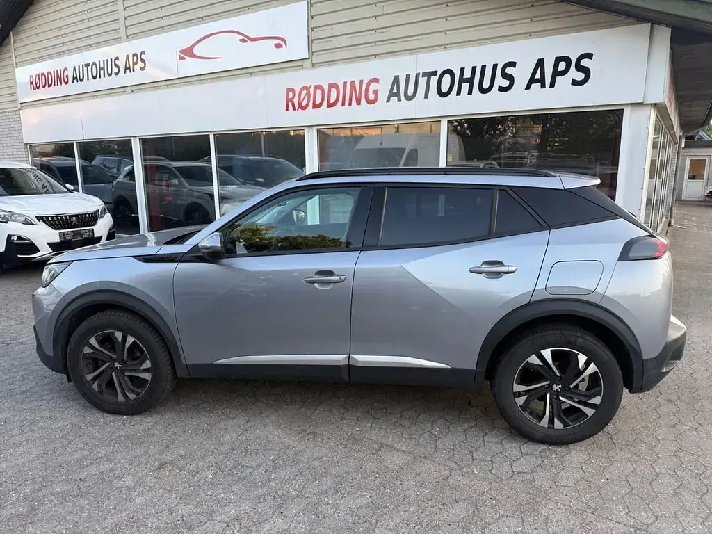 Gebraucht Peugeot 2008 Allure 102 PS (75 kW) 2020 Grau SUV