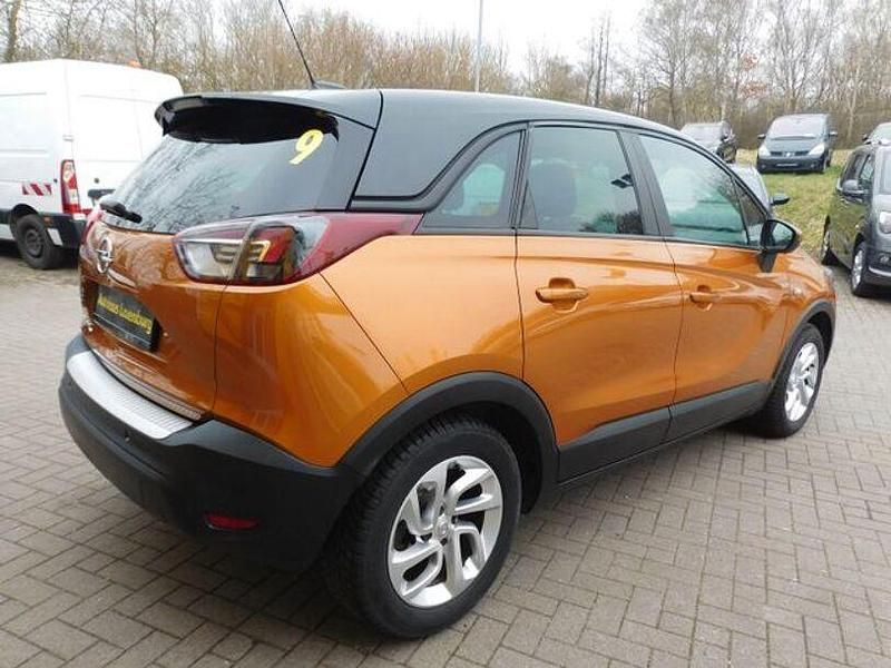 Second-hand Opel Crossland 82 CP (60 kW) 2017 Portocaliu SUV