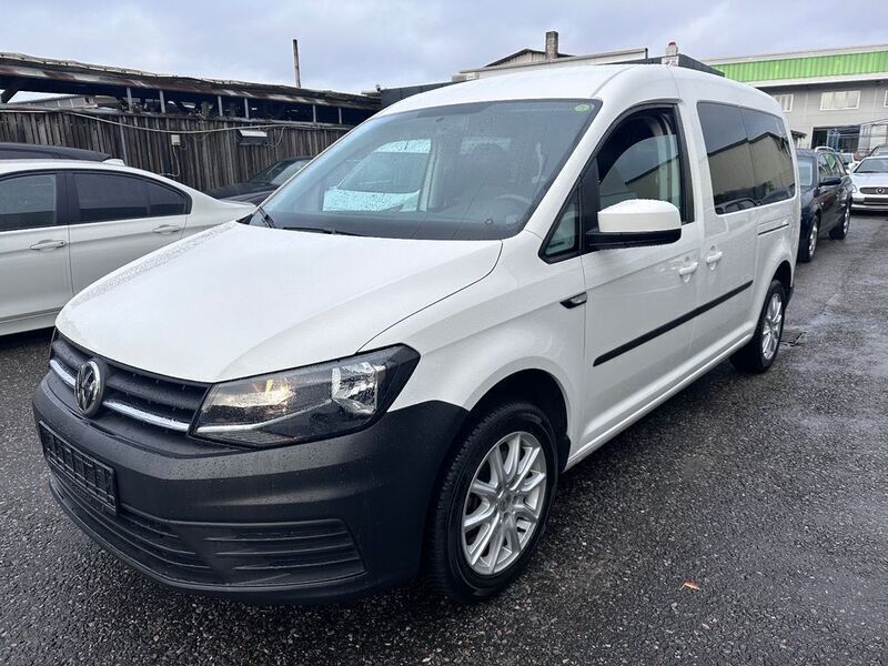 Weiß Gebraucht 2019 VW Caddy Maxi Trendline Van / Kleinbus | 13.900 € (Teuer) - Bild 1/4