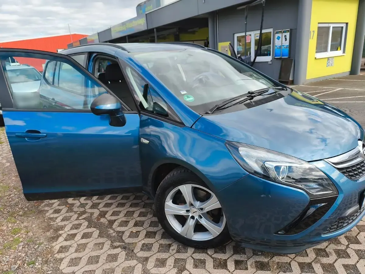 Gebraucht Opel Zafira Tourer Active 131 PS (96 kW) 2013 Blau Van / Kleinbus