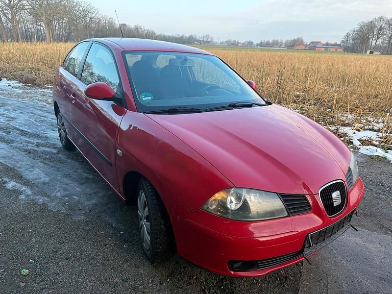 Rot Gebraucht 2006 Seat Ibiza Kleinwagen | 1.450 € (Fairer Preis) - Bild 1/4