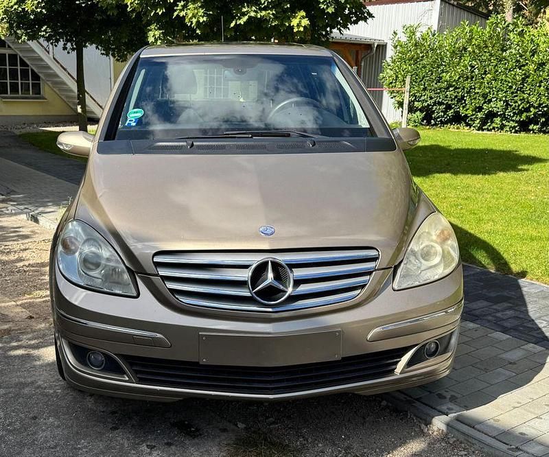 Gold Gebraucht 2005 Mercedes B170 Van / Kleinbus | 3.000 € (Guter Preis) - Bild 1/4