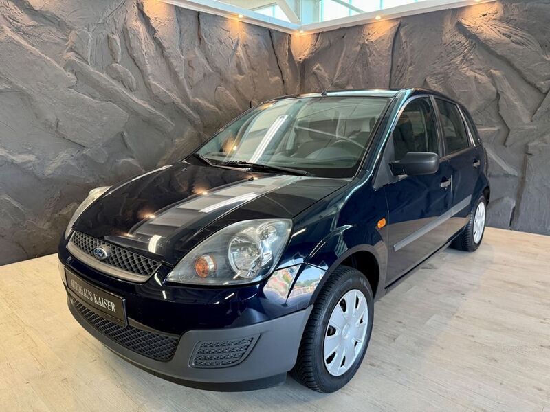 Blau Gebraucht 2006 Ford Fiesta Ambiente Kleinwagen | 2.890 € (Etwas zu teuer) - Bild 1/4