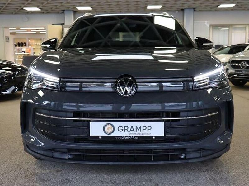 Gebraucht VW Tiguan Pro 150 PS (110 kW) 2024 Grau SUV