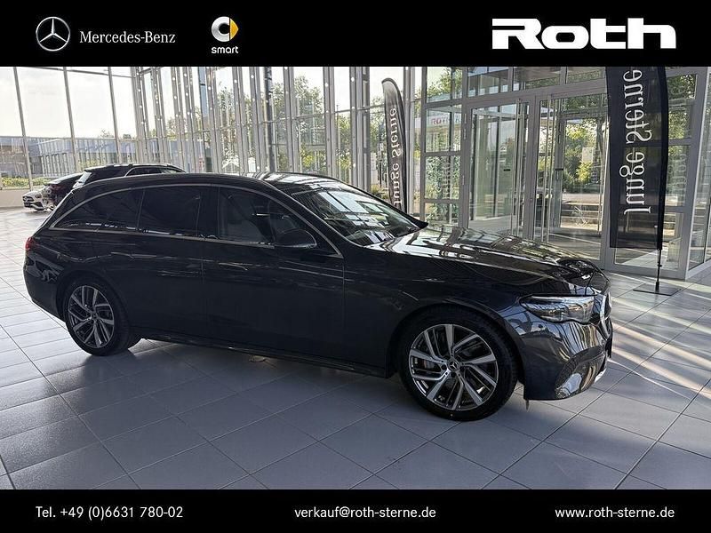 Grau Gebraucht 2024 Mercedes E300 Avantgarde Limousine | 54.899 € (Superpreis) - Bild 1/4