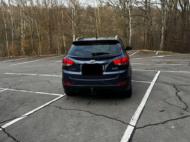 Gebraucht Hyundai ix35 Style 163 PS (119 kW) 2010 Blau SUV