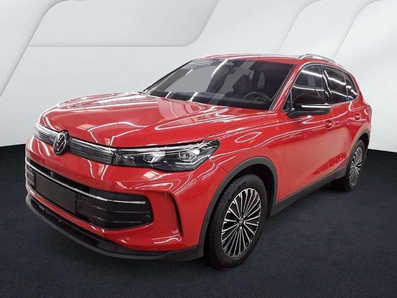 Rot Gebraucht 2025 VW Tiguan Goal SUV | 37.876 € (Superpreis) - Bild 1/4