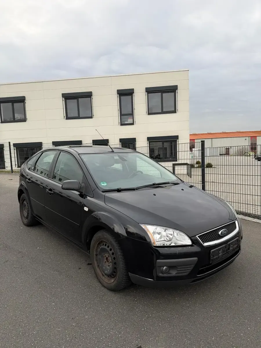 Gebraucht Ford Focus 116 PS (85 kW) 2006 Schwarz Kombi