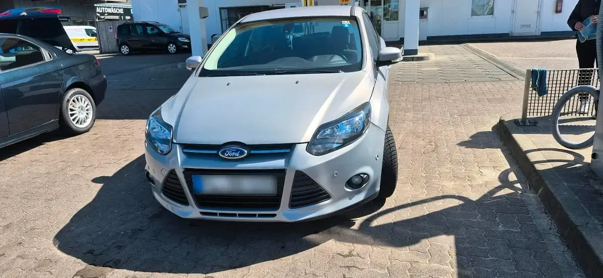 Gebraucht Ford Focus 101 PS (74 kW) 2014 Silber Kombi