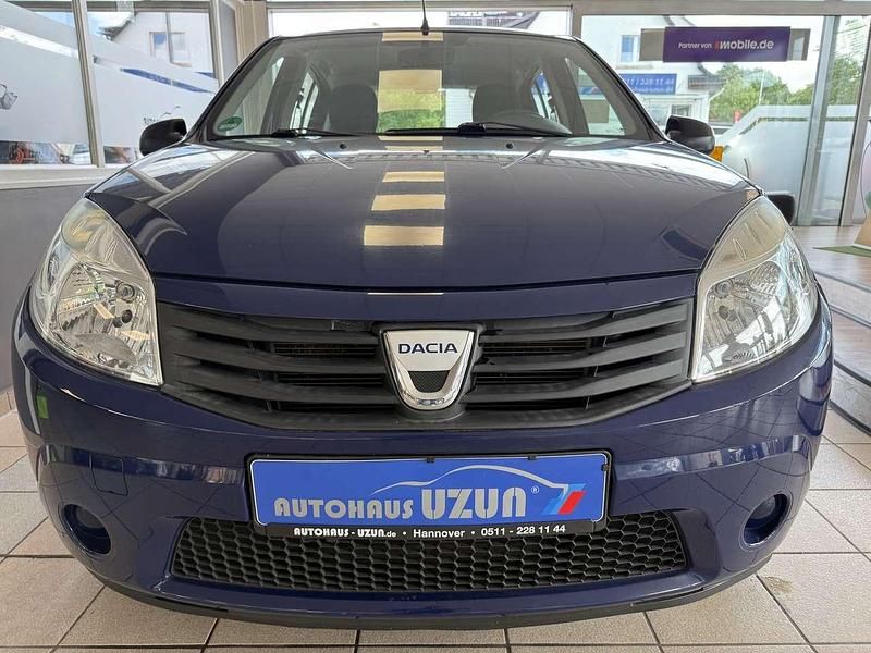 Gebraucht Dacia Sandero Ambiance 75 PS (55 kW) 2009 Blau Kleinwagen