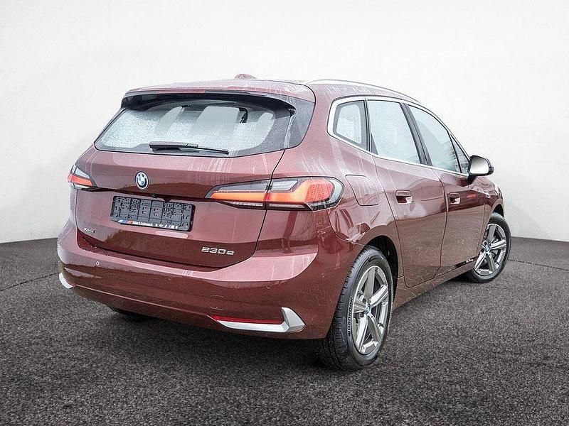 Gebraucht BMW 230e Active Tourer Sport Line 326 PS (239 kW) 2022 Piemontrot Van / Kleinbus