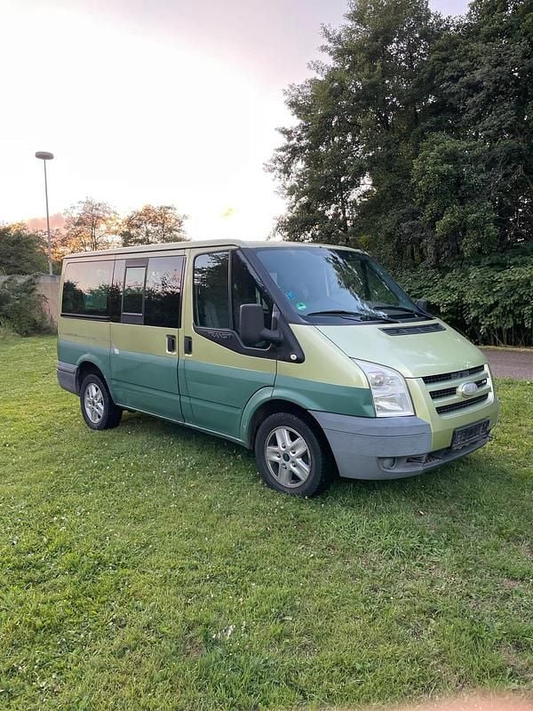 Grün Gebraucht 2007 Ford Transit Nugget Van / Kleinbus | 2.900 € (Superpreis) - Bild 1/4