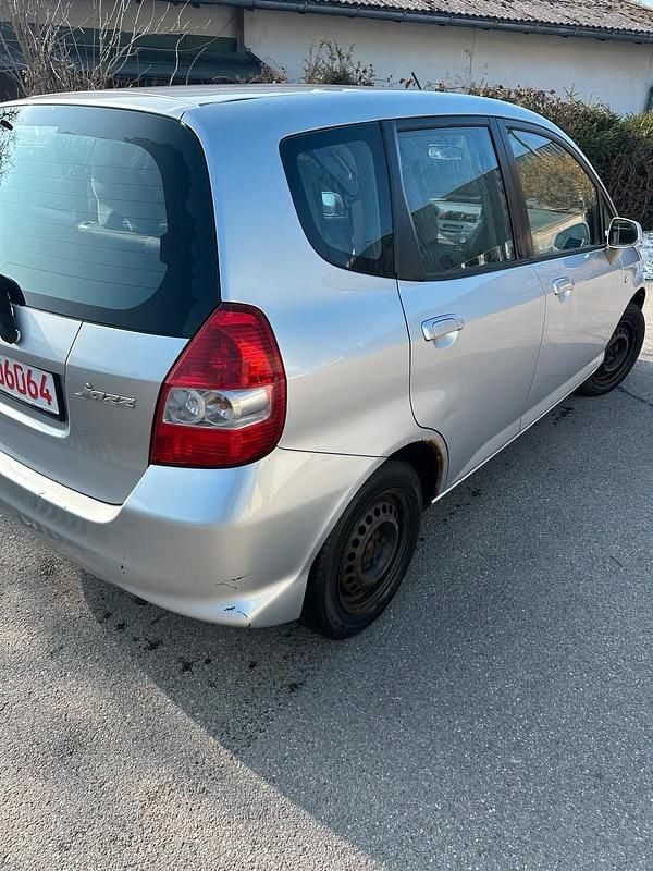 Gebraucht Honda Jazz 82 PS (60 kW) 2006 Grau Kleinwagen