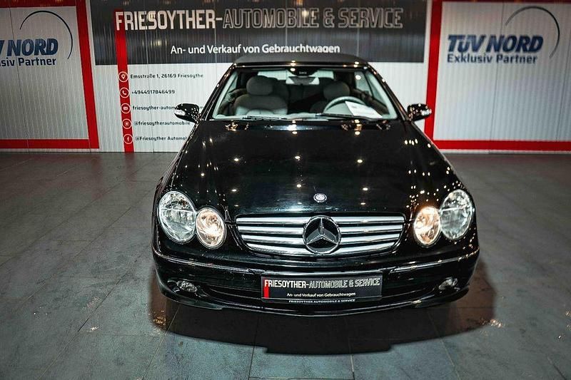 Gebraucht Mercedes CLK200 Elegance 163 PS (119 kW) 2003 Schwarz Cabrio