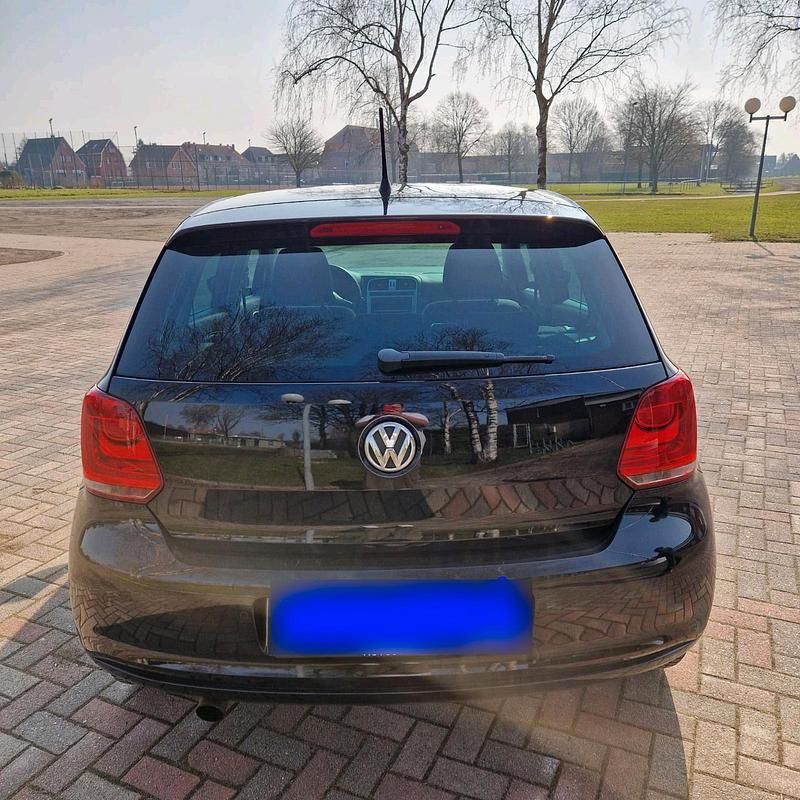 Gebraucht VW Polo Match 90 PS (66 kW) 2012 Schwarz Kleinwagen