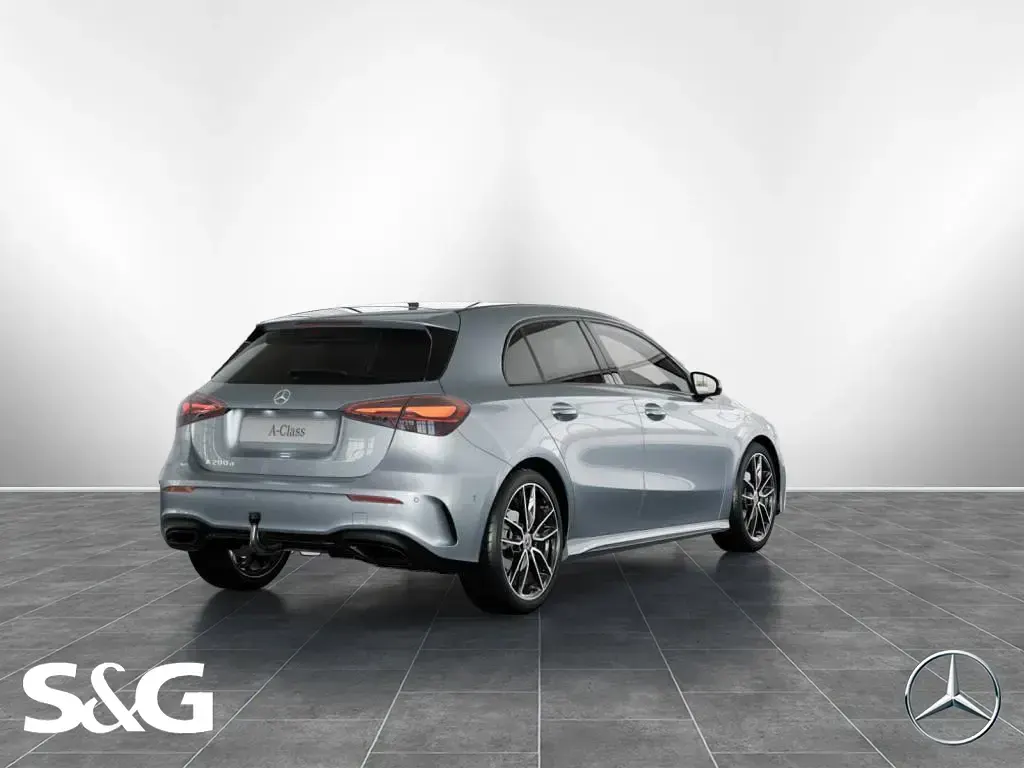 Gebraucht Mercedes A200 AMG 150 PS (110 kW) 2025 Metalliclack hightechsilber Limousine