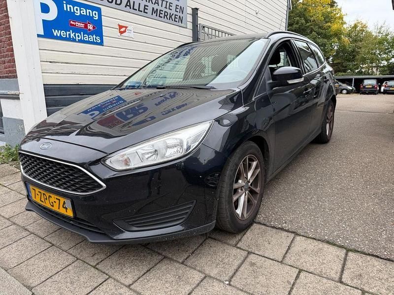 Gebraucht 2015 Ford Focus Business Edition Limousine | 2.599 € (Fairer Preis) - Bild 1/4