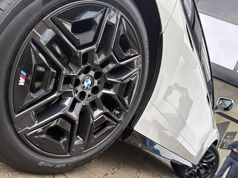 Neu BMW iX M Sport 300 kW (408 PS) 2026 Weiß SUV