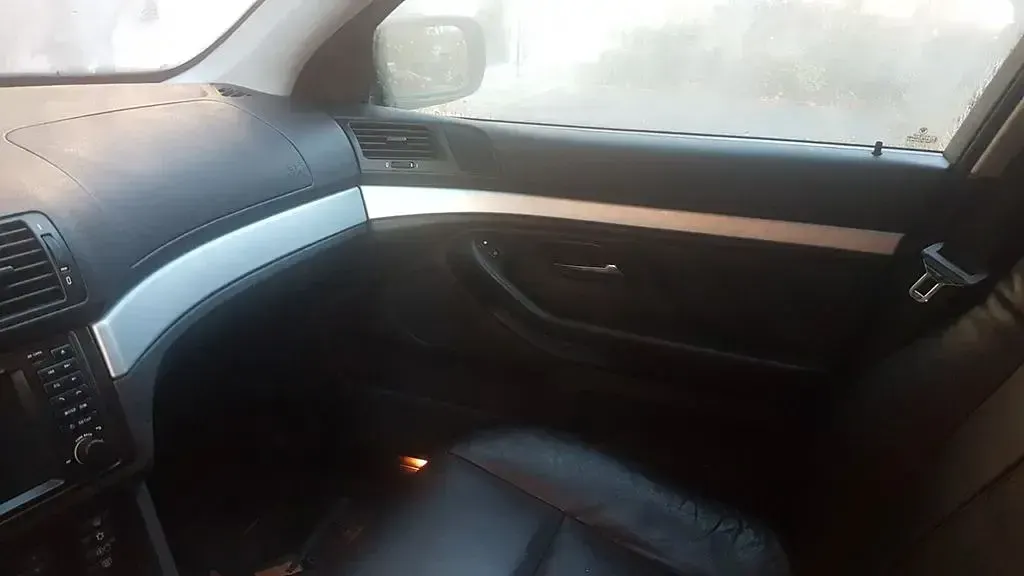 Gebraucht BMW 530 Exclusive 193 PS (141 kW) 2001 Schwarz Limousine