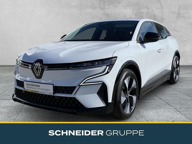 Weiß Gebraucht 2022 Renault Mégane Equilibre Limousine | 19.480 € (Superpreis) - Bild 1/4