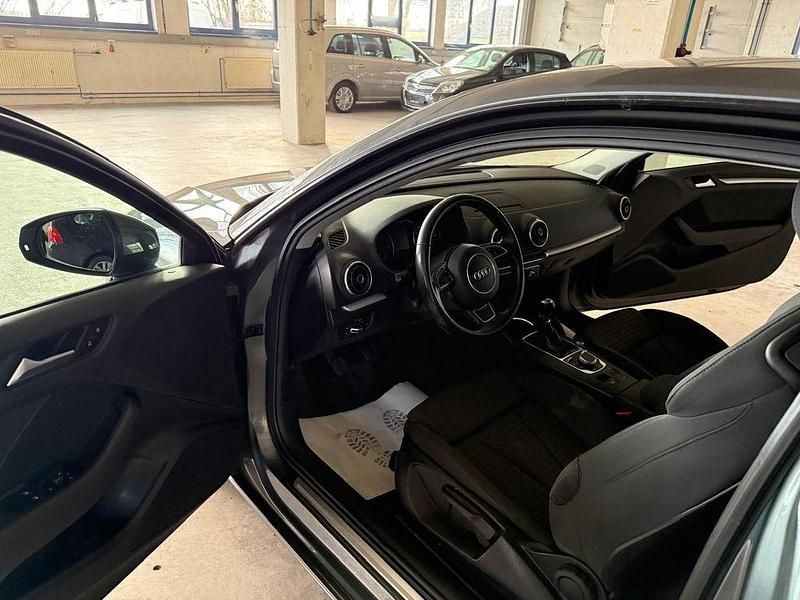 Gebraucht Audi A3 S-Line 150 PS (110 kW) 2015 Grau Kleinwagen