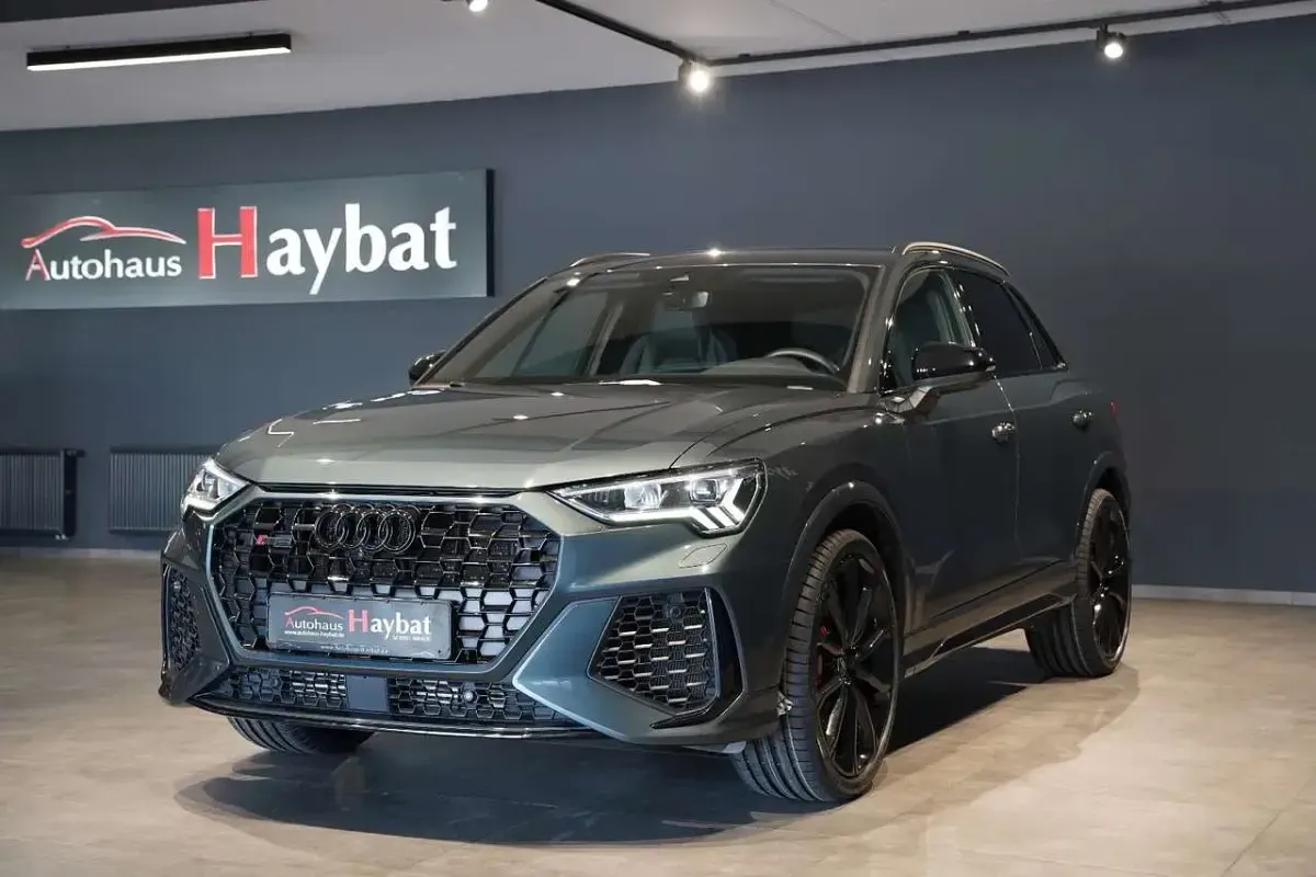 Gebraucht Audi Q3 400 PS (294 kW) 2022 Audi exclusive SUV
