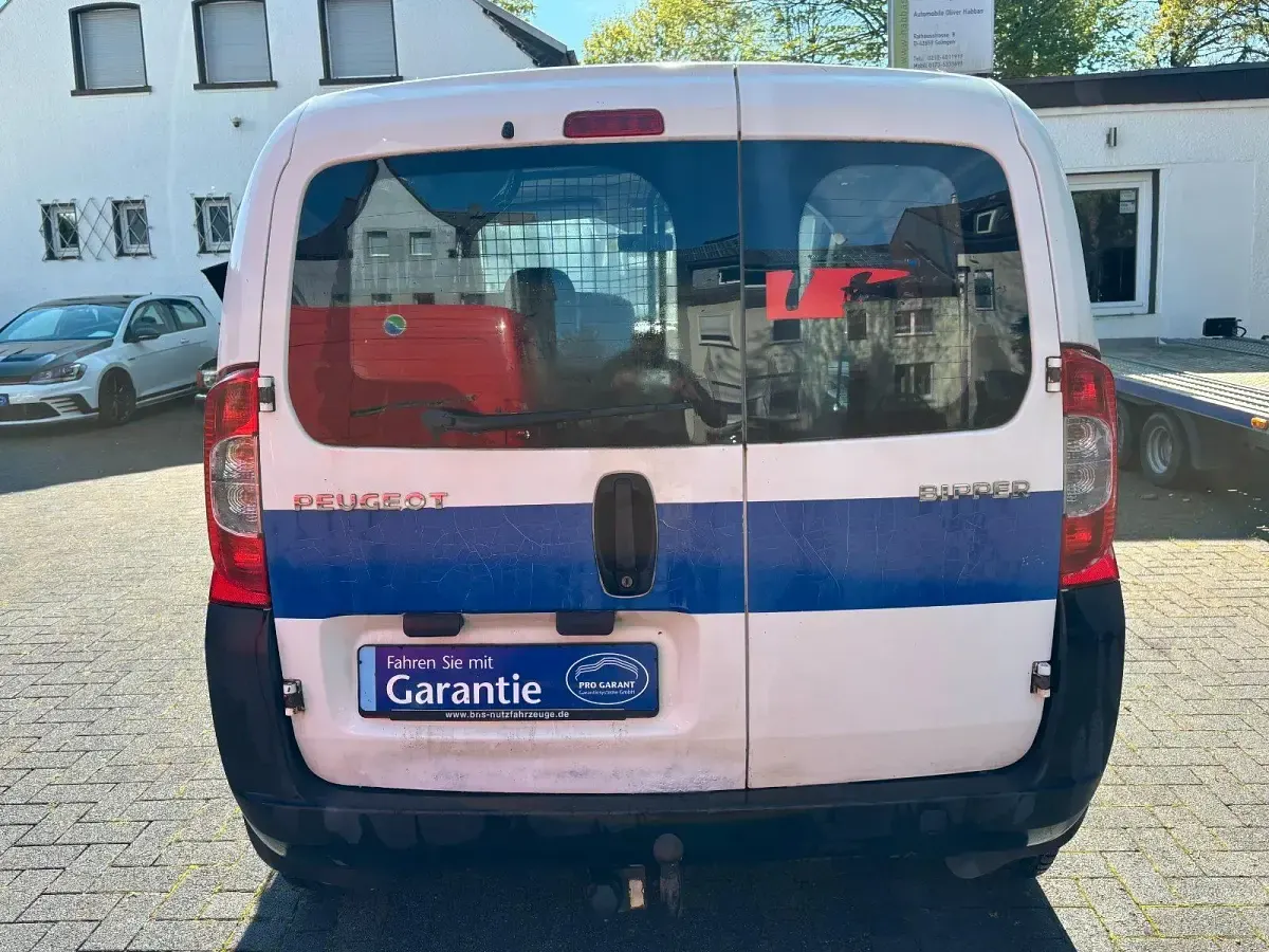 Gebraucht Peugeot Bipper 68 PS (50 kW) 2009 Weiß Van / Kleinbus