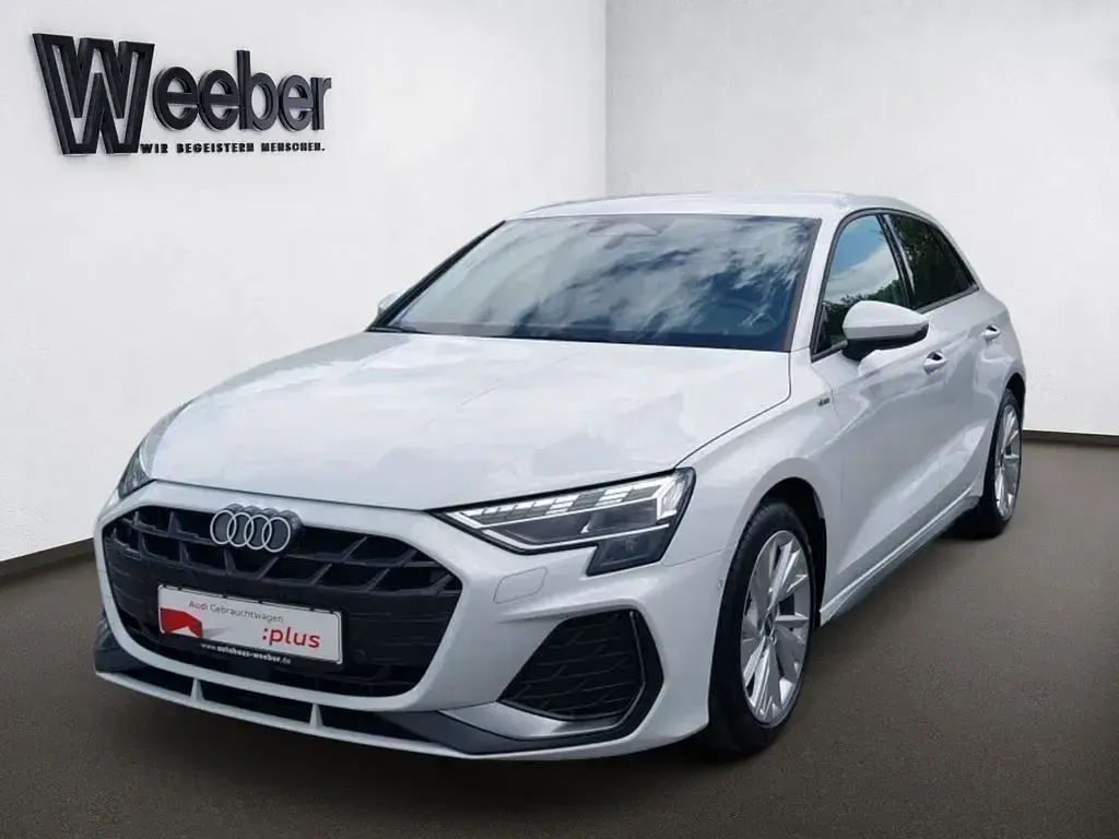 Gebraucht Audi A3 S-Line 150 PS (110 kW) 2025 Weiß Limousine