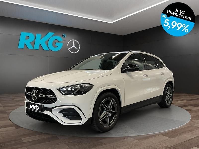 Weiß Gebraucht 2024 Mercedes GLA220 AMG SUV | 51.880 € (Etwas zu teuer) - Bild 1/4