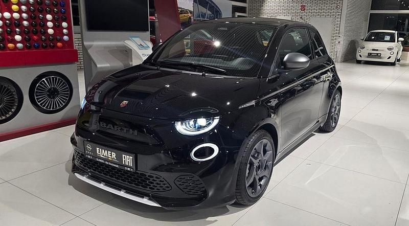 Neu Abarth 500 114 kW (155 PS) 2025 Schwarz Limousine