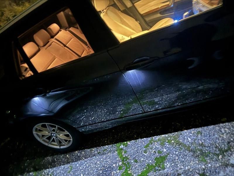 Gebraucht BMW 320 Exclusive 170 PS (125 kW) 2011 Schwarz Kombi