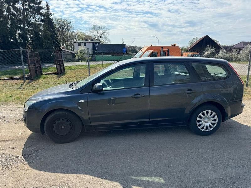Gebraucht Ford Focus Fun X 101 PS (74 kW) 2006 Limousine