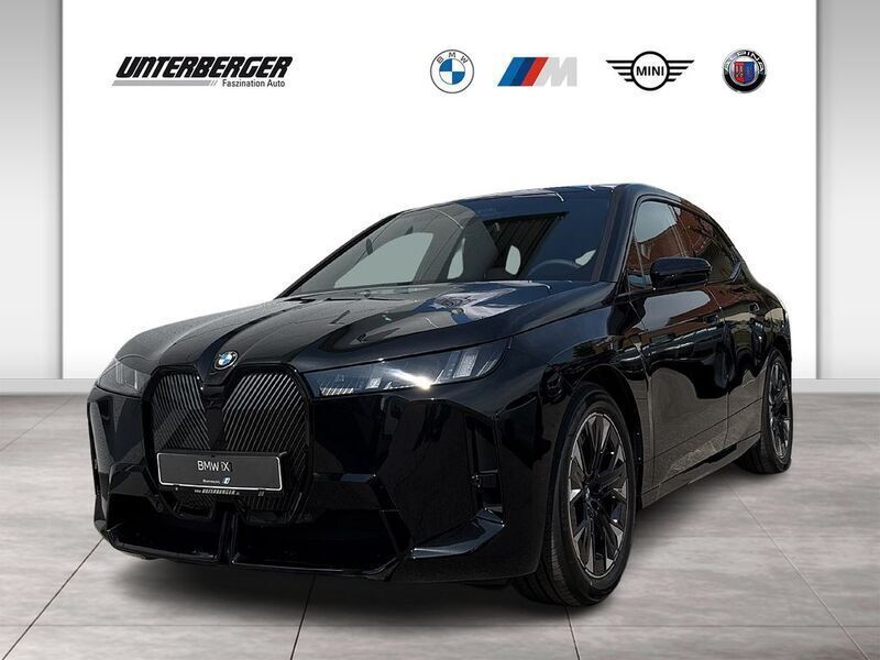 Black sapphire Neu 2025 BMW iX M Sport SUV | 82.990 € (Fairer Preis) - Bild 1/4
