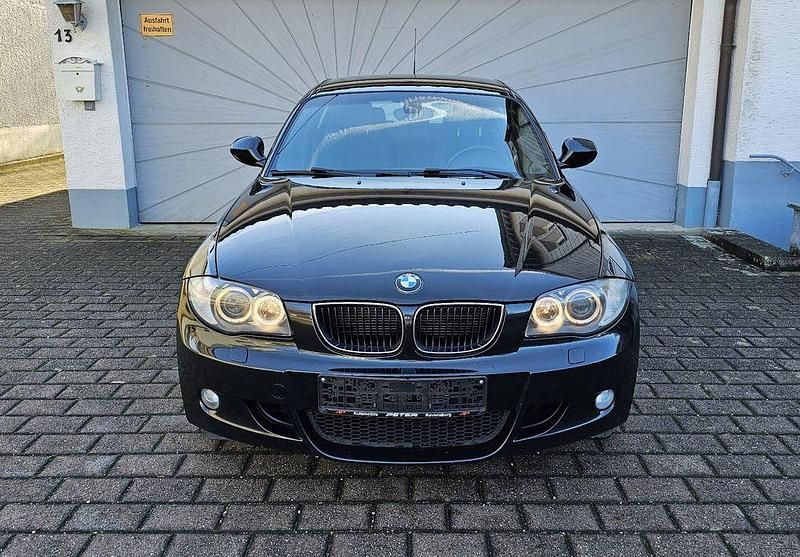 Gebraucht BMW 120 M Sport 177 PS (130 kW) 2011 Schwarz Kleinwagen