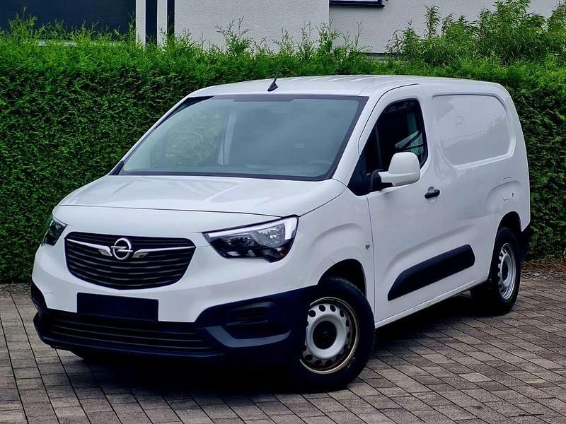 White jade Gebraucht 2021 Opel Combo Edition Van / Kleinbus | 11.999 € (Guter Preis) - Bild 1/4