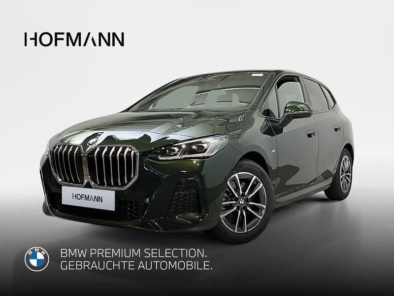 Gebraucht BMW 223 Active Tourer M Sport 204 PS (150 kW) 2024 Sanremo green metallic Van / Kleinbus