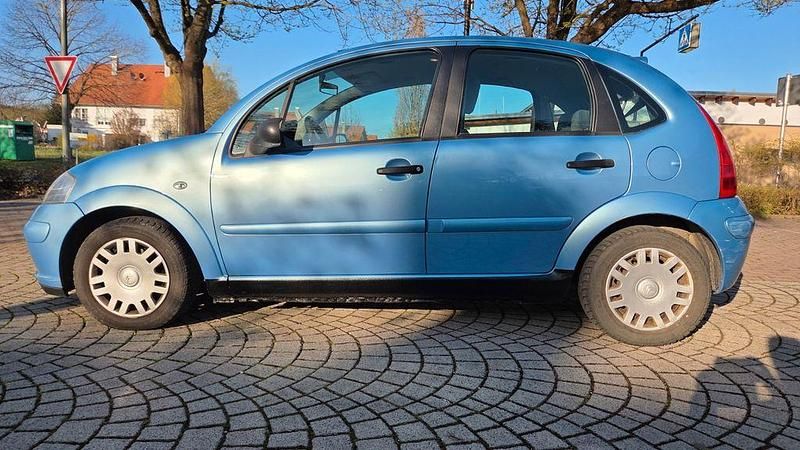 Gebraucht Citroën C3 60 PS (44 kW) 2005 Blau Limousine