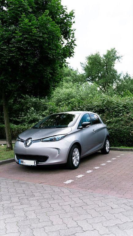 Grau Gebraucht 2014 Renault Zoe Intens Kleinwagen | 6.500 € (Fairer Preis) - Bild 1/4