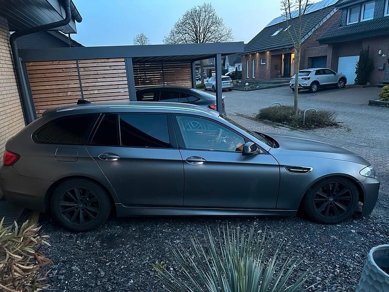 Gebraucht BMW 530 258 PS (189 kW) 2010 Andere farben Kombi