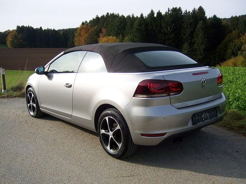 Grau Gebraucht 2012 VW Golf Cabriolet Exclusive Cabrio | 5.690 € (Etwas zu teuer) - Bild 1/4