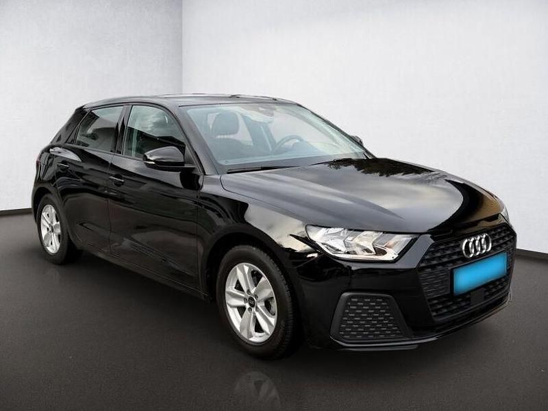 Gebraucht Audi A1 Sportback Comfort 95 PS (69 kW) 2023 Schwarz Kleinwagen