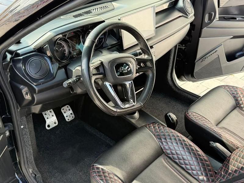 Second-hand Ligier JS60 2024 Negru Hatchback