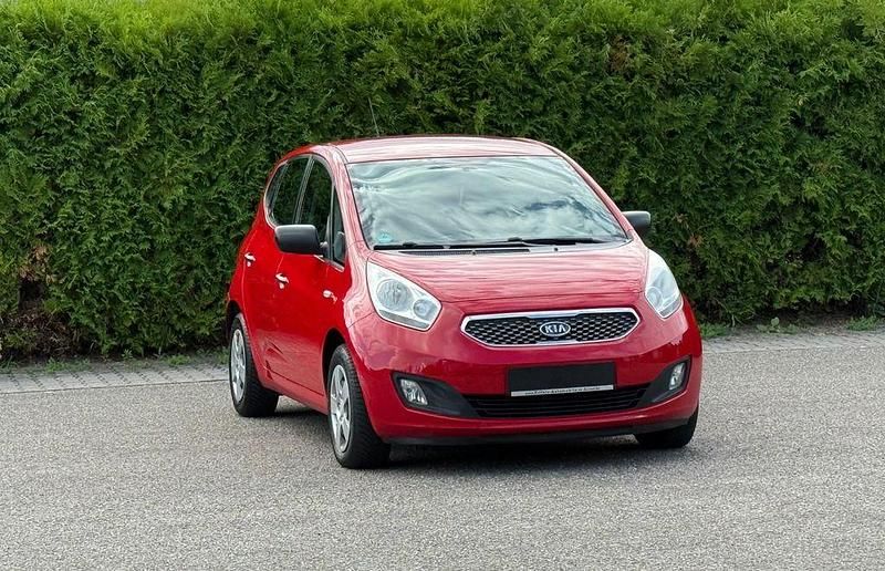 Rot Gebraucht 2010 Kia Venga Vision Kleinwagen | 3.799 € (Fairer Preis) - Bild 1/4