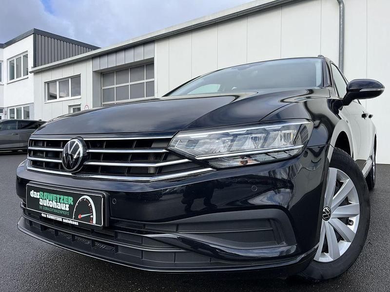 Gebraucht VW Passat Conceptline 150 PS (110 kW) 2022 Schwarz Kombi