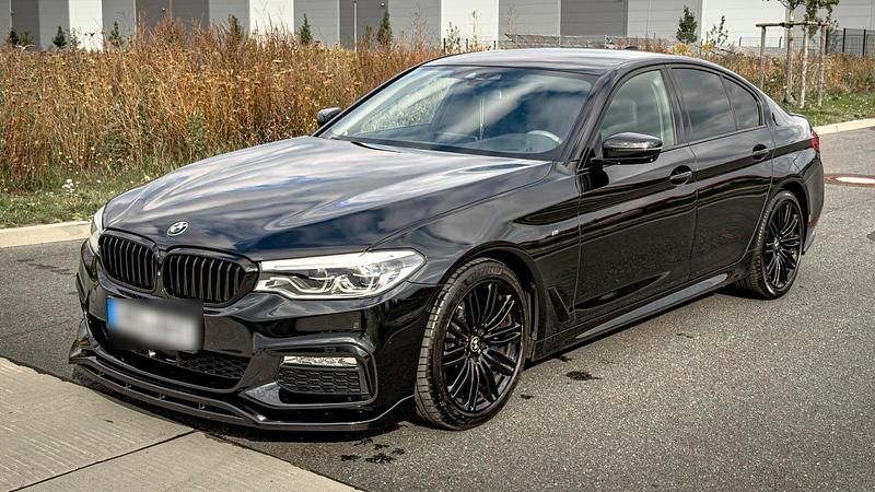 Schwarz Gebraucht 2017 BMW 530 M Sport Limousine | 35.999 € - Bild 1/4