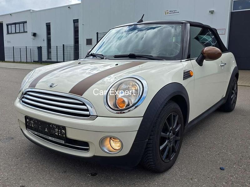Gebraucht Mini One Cabriolet 98 PS (72 kW) 2010 Pepper white Cabrio
