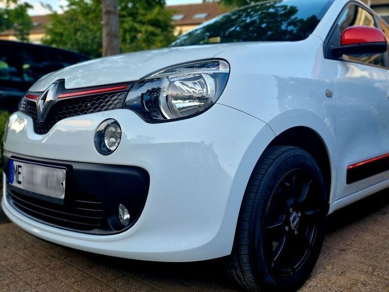 Weiß Gebraucht 2016 Renault Twingo Life Kleinwagen | 7.200 € (Fairer Preis) - Bild 1/4