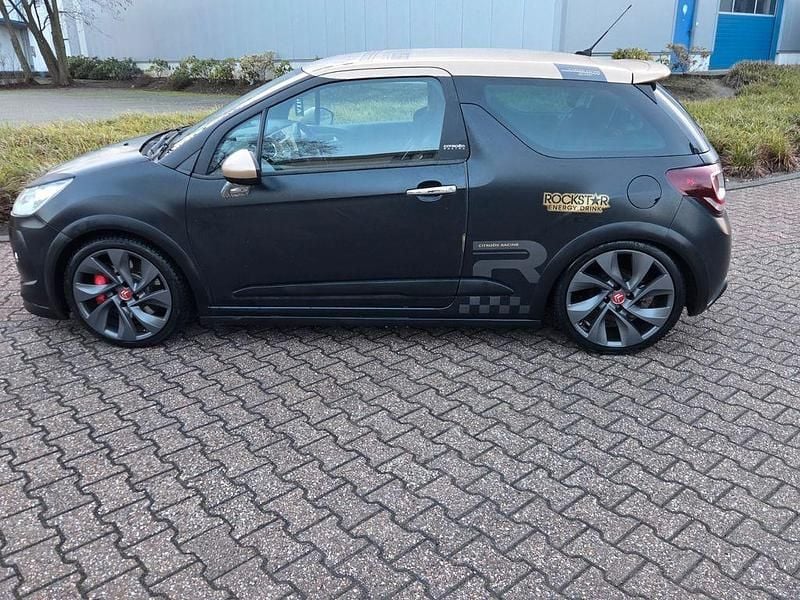 Schwarz Gebraucht 2014 Citroën DS3 Kleinwagen | 8.950 € (Fairer Preis) - Bild 1/4